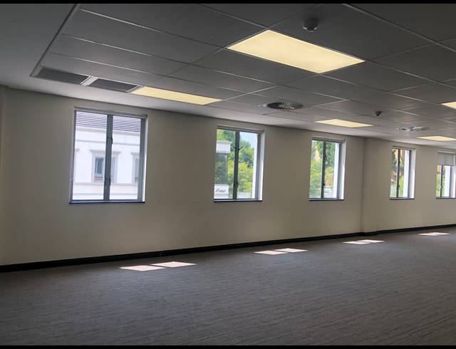 217M² OFFICE TO LET IN SANDHURST